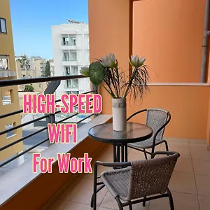 apt-vip-on-makenzie-beach.hotelsatayianapa.com/