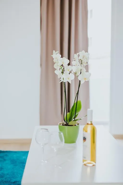 Apartment Stephanie Studios Larnaka