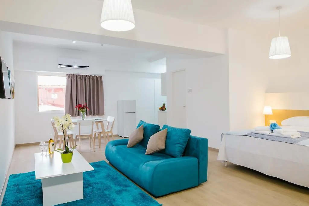 Stephanie Studios Larnaka