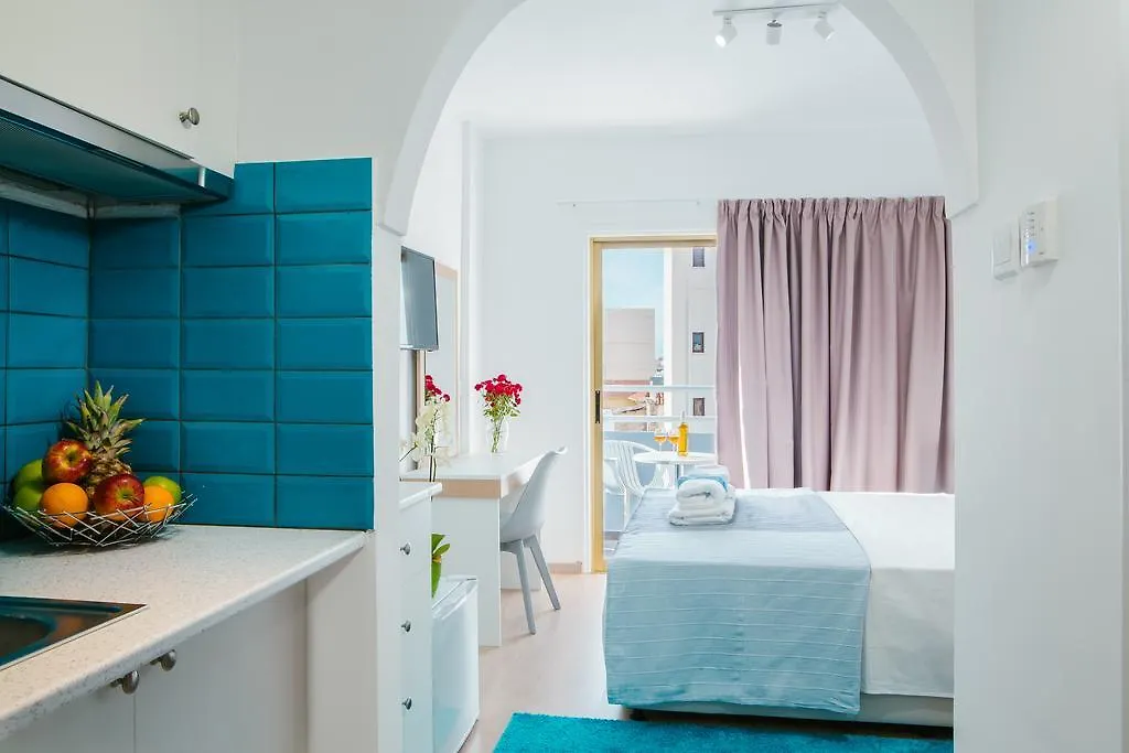 Stephanie Studios Larnaka Apartment